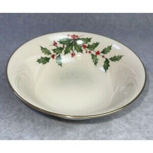 Lenox Holiday 9.5” Serving Bowl Ivory Holly Berries 24K Gold Trim USA Christmas